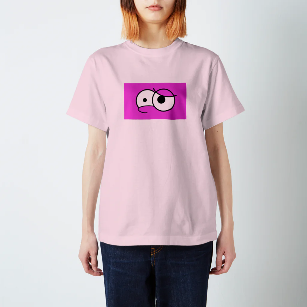 tamiguのコンプトンズピンク Regular Fit T-Shirt