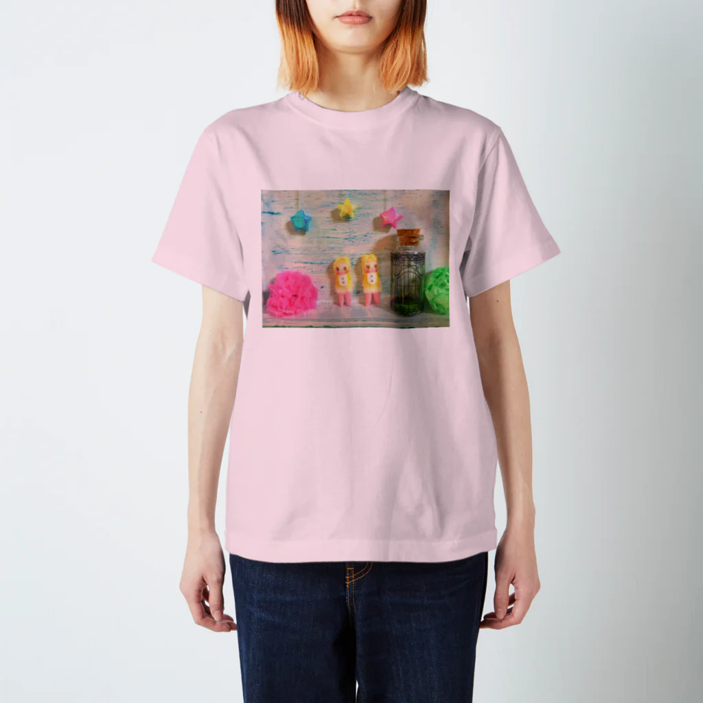 yummy.toy boxのオカメちゃん スタンダードTシャツ