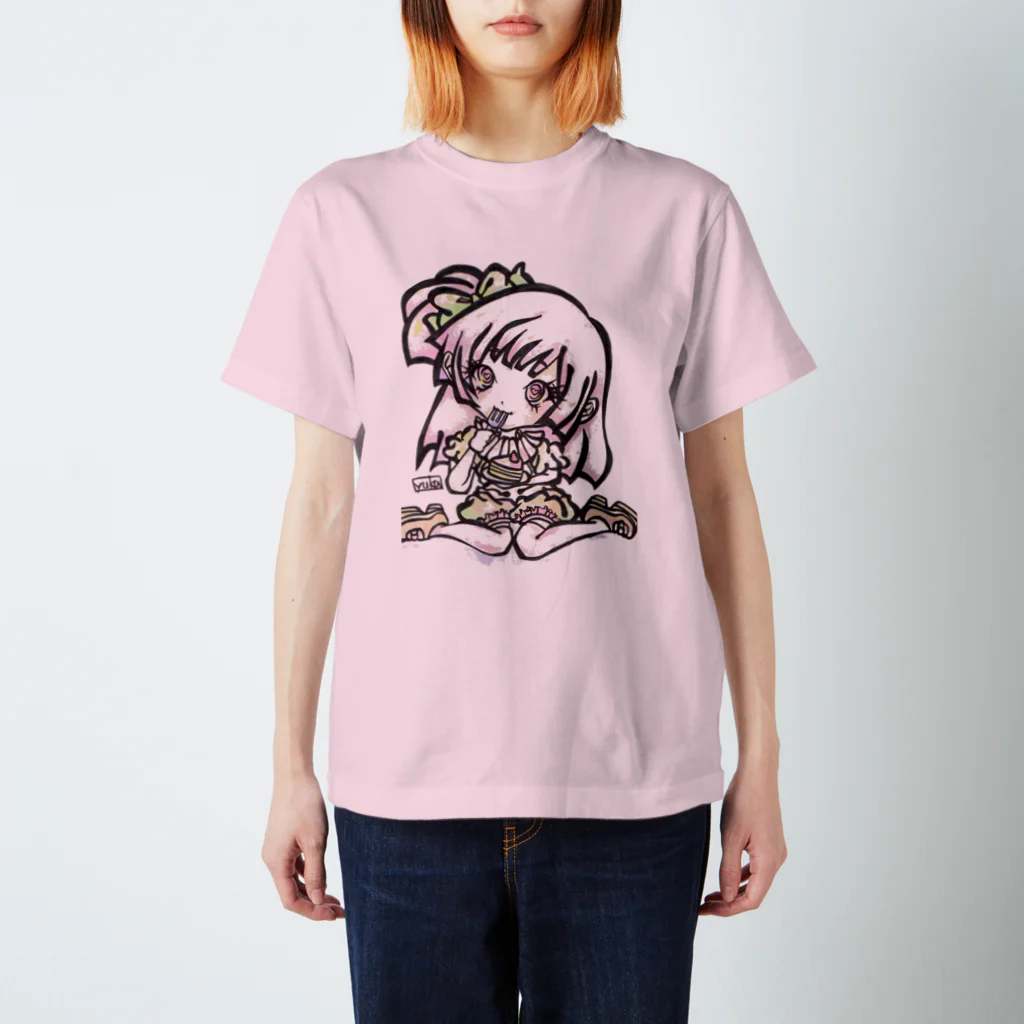 yukamimiのケーキをハムハム♡ Regular Fit T-Shirt