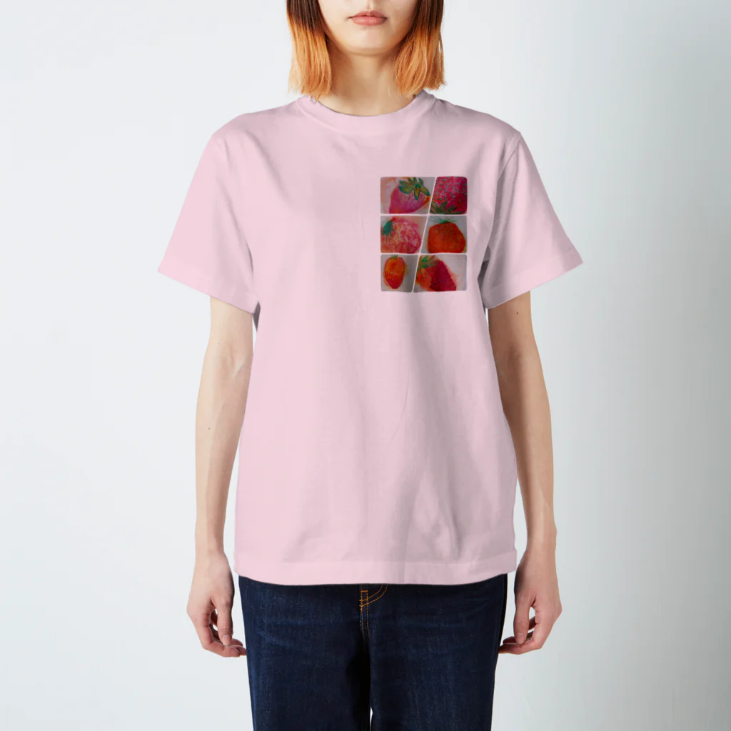 SAKURAKAIのじゅわっと苺ちゃん Regular Fit T-Shirt