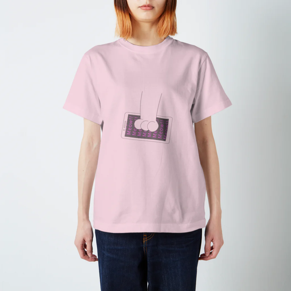 ねこや Ryoko -猫屋 りょうこ-のねこの手とスマホ Regular Fit T-Shirt