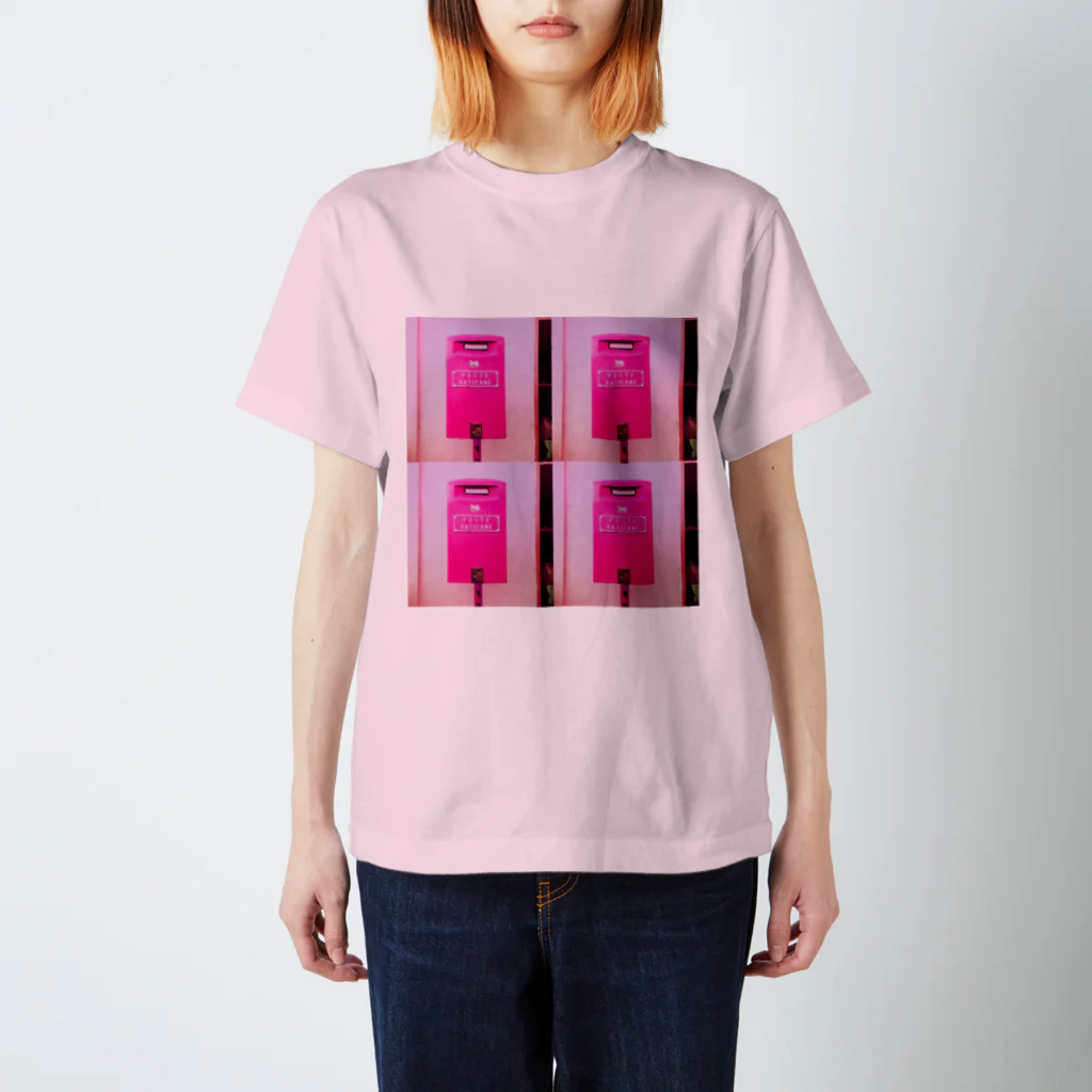 アルミニウムのよるのポスト(pink) スタンダードTシャツ