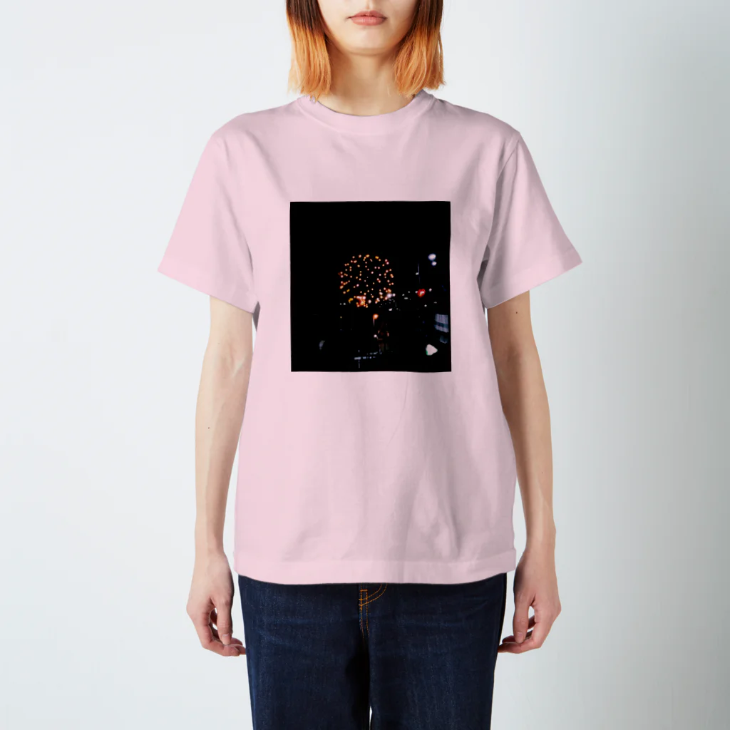 CKRNのFireworks スタンダードTシャツ