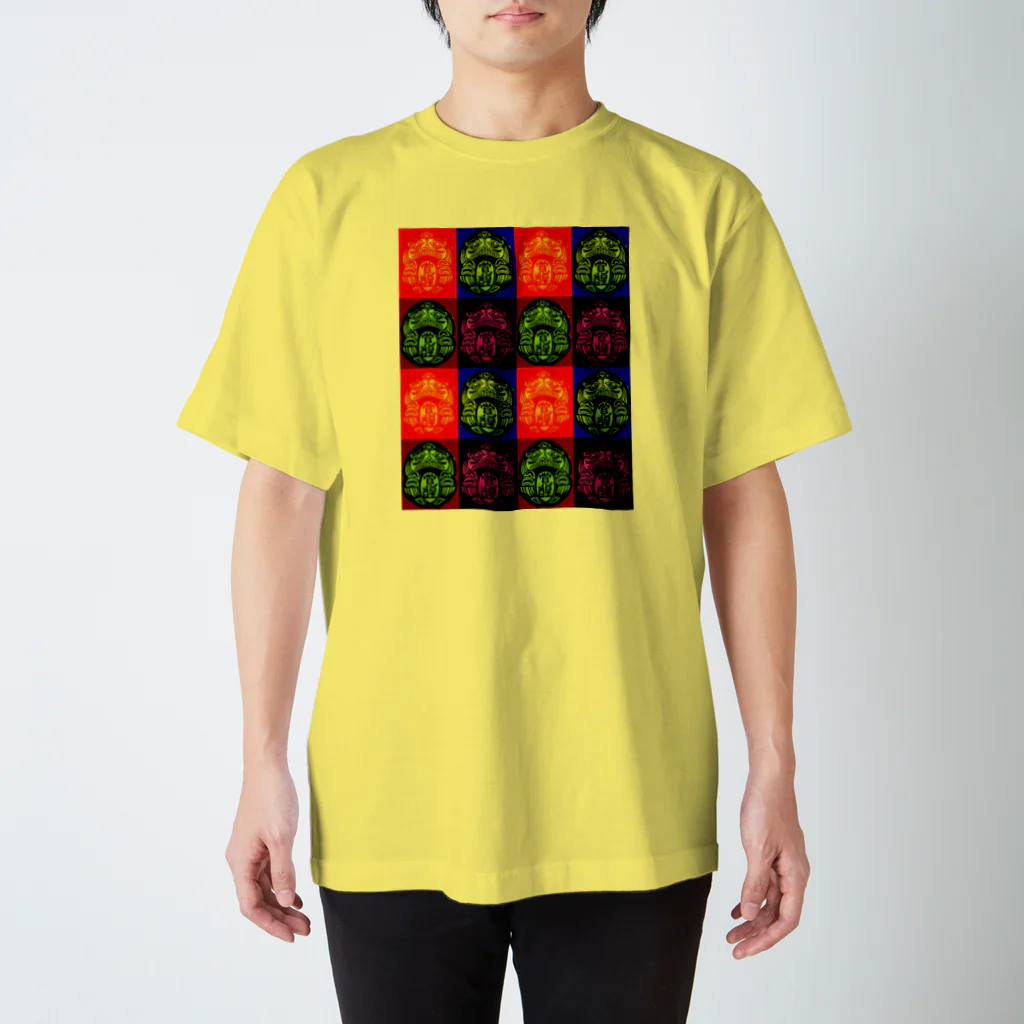 パスハンターの覚醒達磨‼️　ハイダ族風 Regular Fit T-Shirt