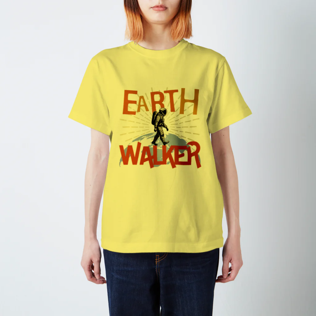 FOOF DESIGN のEARTH WALKER （地球歩行士）【英語バージョン】 Regular Fit T-Shirt