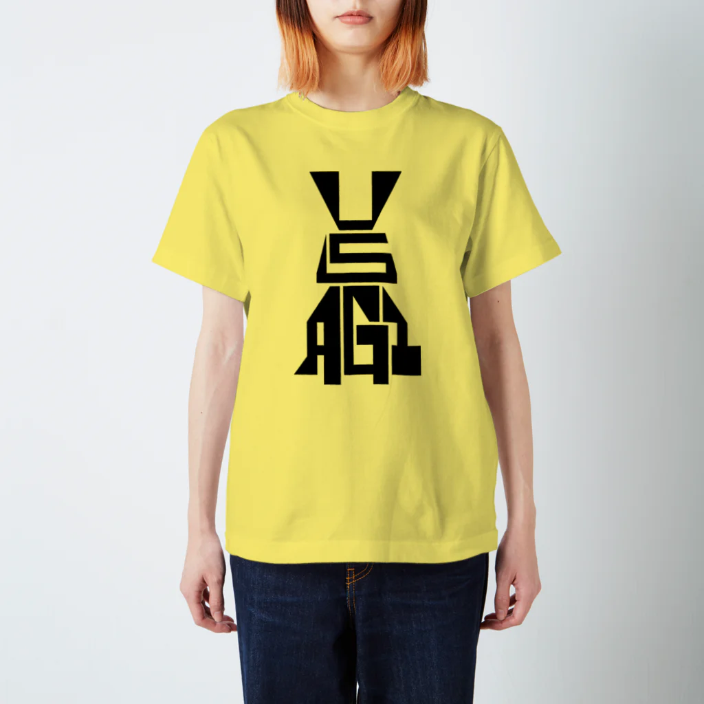 1110graphicsのUSAGI / 兎 Regular Fit T-Shirt