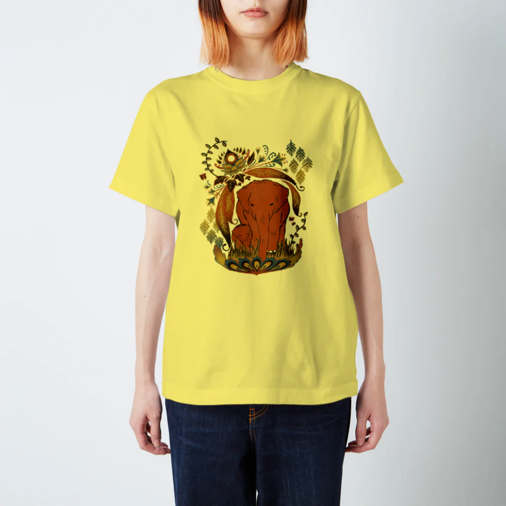 IZANAMI by Akane Yabushitaのゾウの親子🐘 スタンダードTシャツ