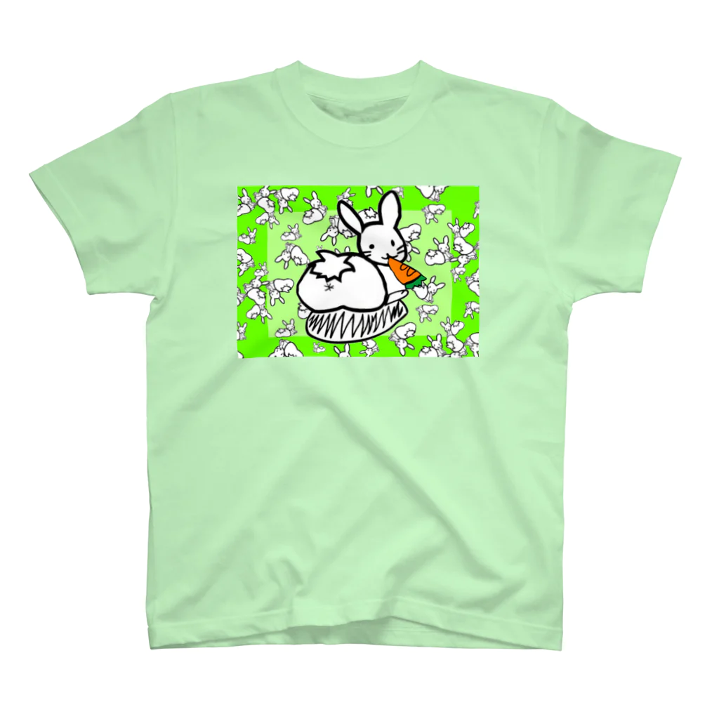 🤍一ノ瀬 彩 🐇⸒⸒ suzuri支店🤍のｶｵｽうさぎ:緑【多+1】 Regular Fit T-Shirt