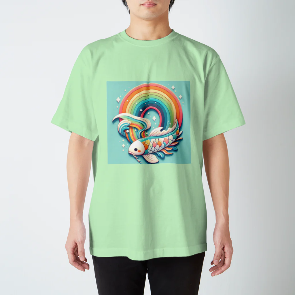 🌈七色の世界🌈の虹の海を泳ぐコイちゃん Regular Fit T-Shirt