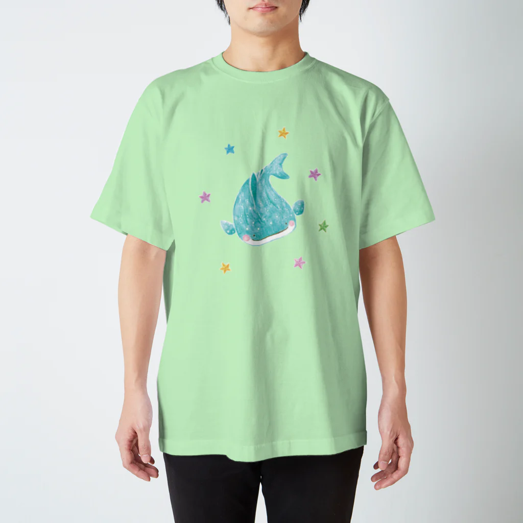 torisun shop (SUZURI)のきらきら海のジンベイザメさん スタンダードTシャツ