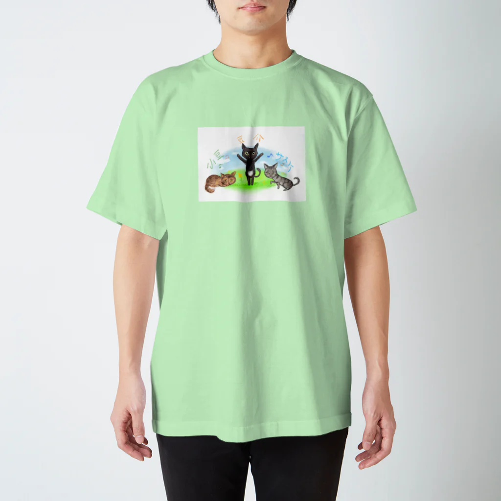 Jodlerin Sakura Kitagawa und die Edelweißmusikantenのあずきちゃんたち❤ Regular Fit T-Shirt