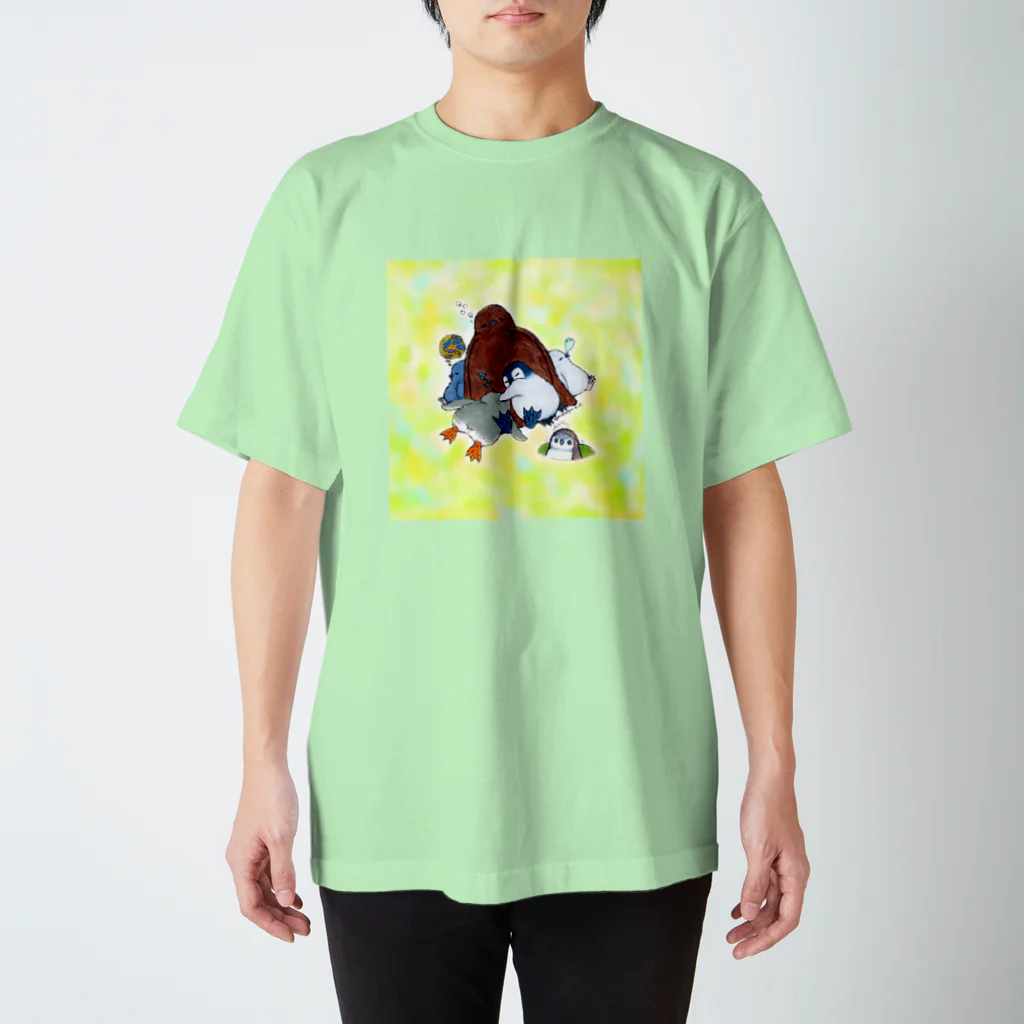 ヤママユ(ヤママユ・ペンギイナ)のまどろみヒナーズ スタンダードTシャツ