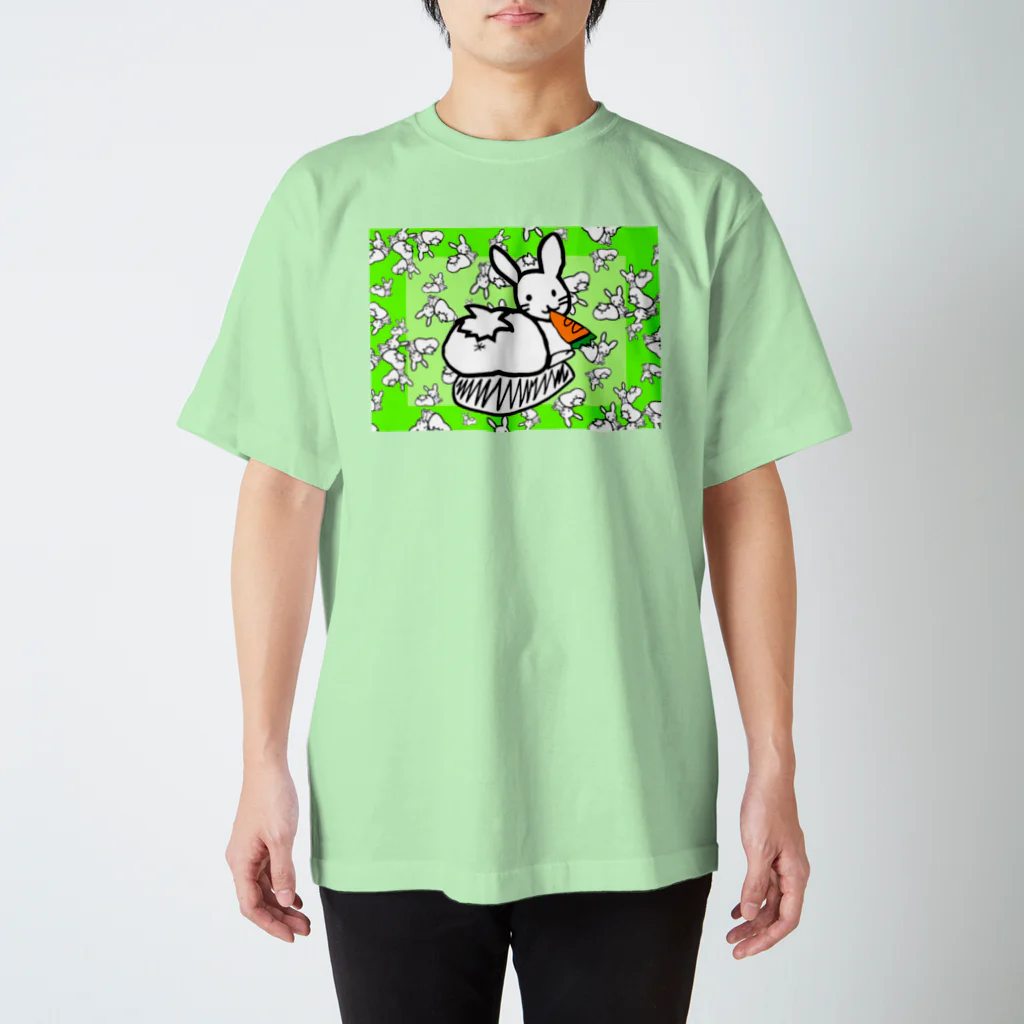 🤍一ノ瀬 彩 🐇⸒⸒ suzuri支店🤍のｶｵｽうさぎ:緑【多+1】 スタンダードTシャツ