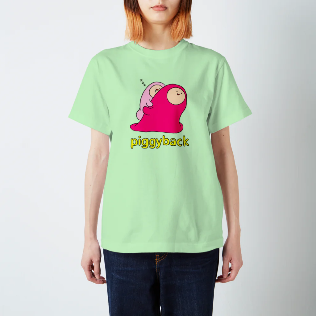 フトンナメクジのpiggyback - オンブ Regular Fit T-Shirt