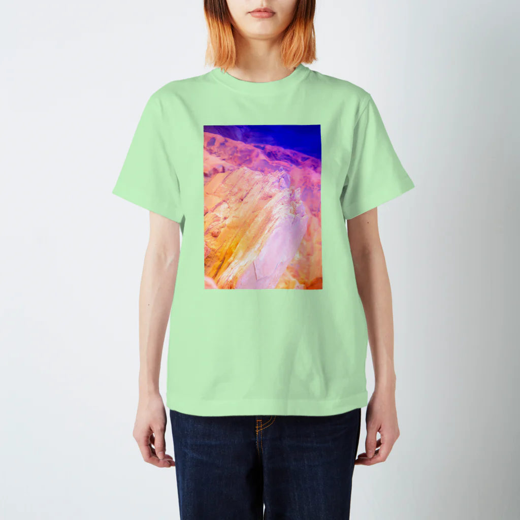 NEON LIGHT STARSのウルトラマリンサファイヤ Regular Fit T-Shirt