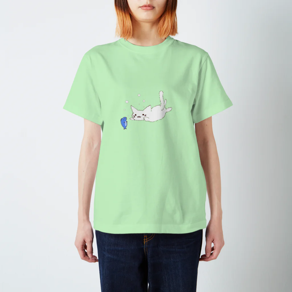 mnauの魚とにゃん Regular Fit T-Shirt