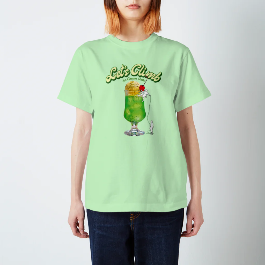 HIGEQLOのClimbing Melon Soda Regular Fit T-Shirt