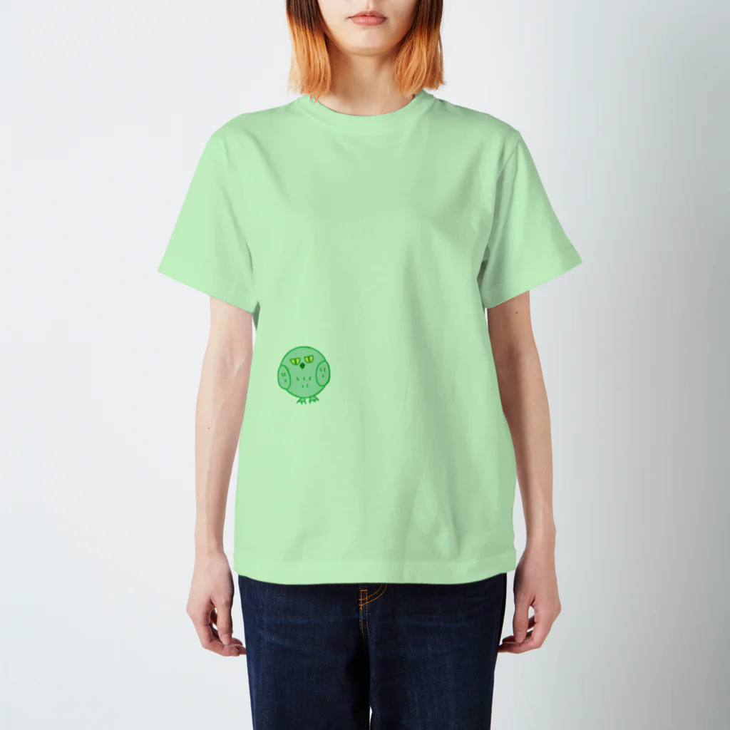 Fluffy Fluffyのみどりふくろう Regular Fit T-Shirt