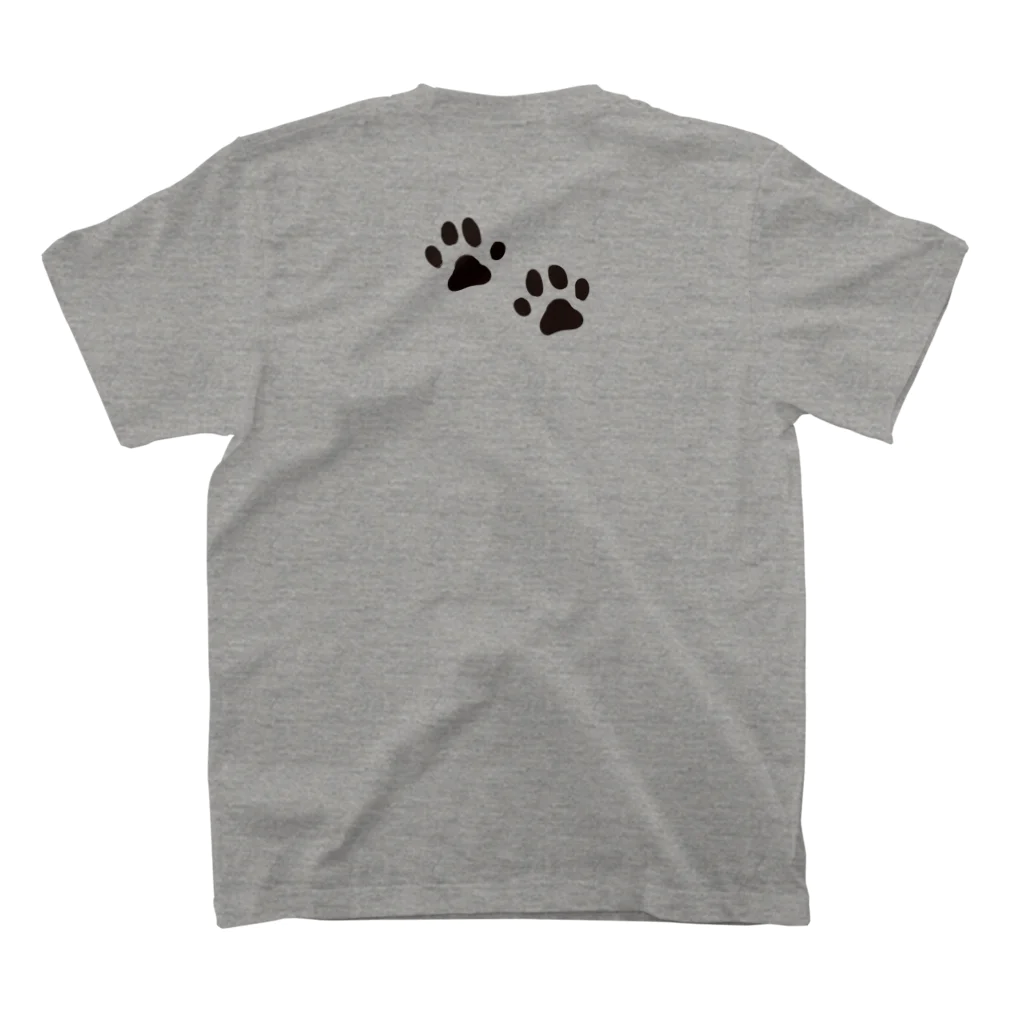 chizuruのねてます。柴犬 Regular Fit T-Shirtの裏面