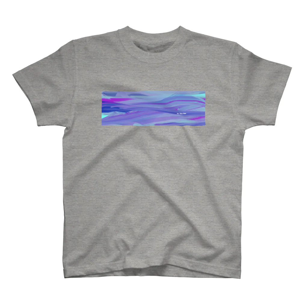 うさぎと栗のIn The Sea Regular Fit T-Shirt