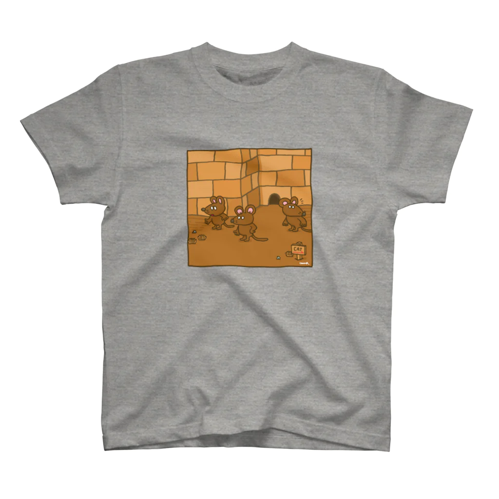 DREAMIN'の三匹のネズミ Regular Fit T-Shirt