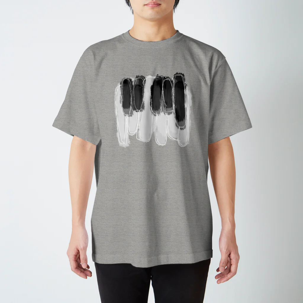 Naa Piano Music (ピアノデザインコレクション)の🎹 ピアノ 鍵盤 (大)  Regular Fit T-Shirt