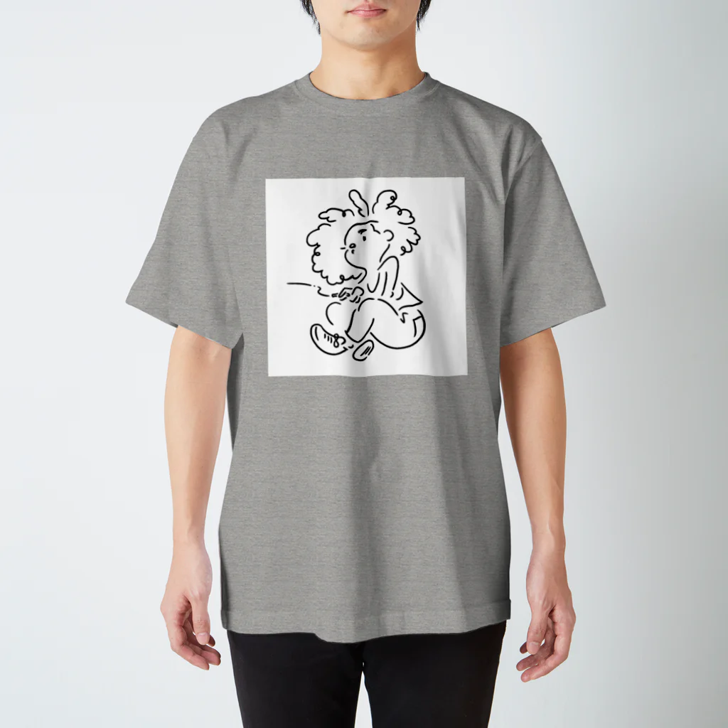 yopiのsmoking girl Regular Fit T-Shirt