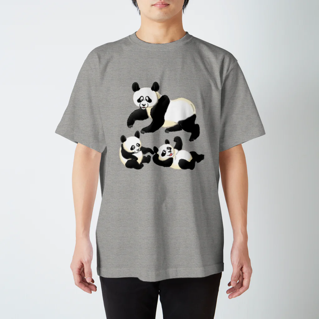 ZOO TYPHOONのパンダの親子 Regular Fit T-Shirt