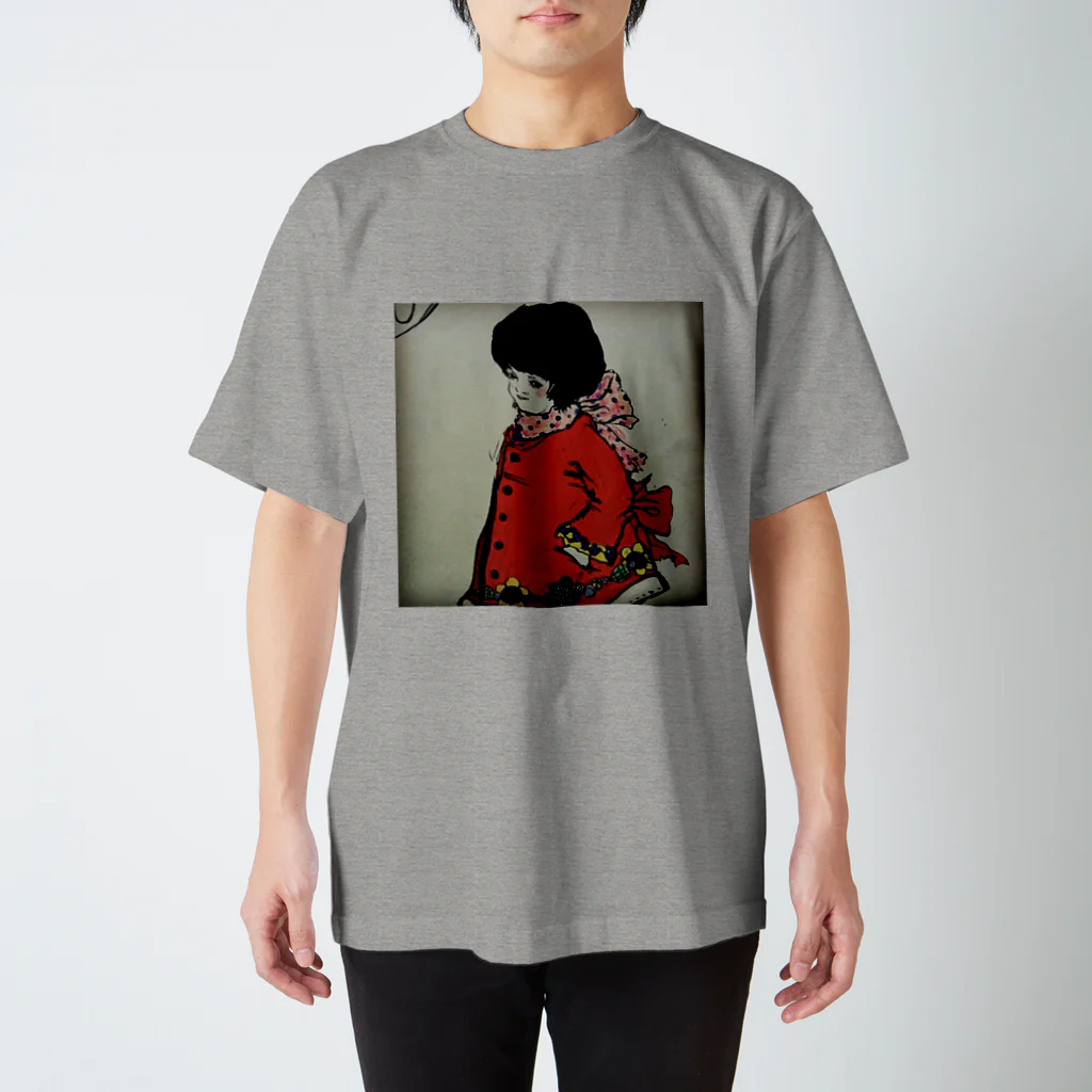 chie_art_galleryのキノコカット女子 スタンダードTシャツ