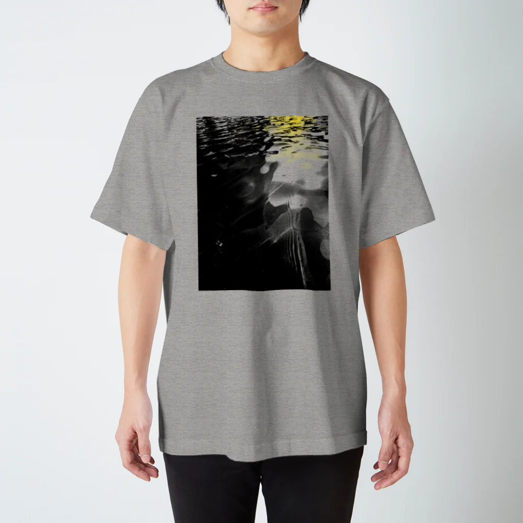 野々のゆらゆら水面 Regular Fit T-Shirt