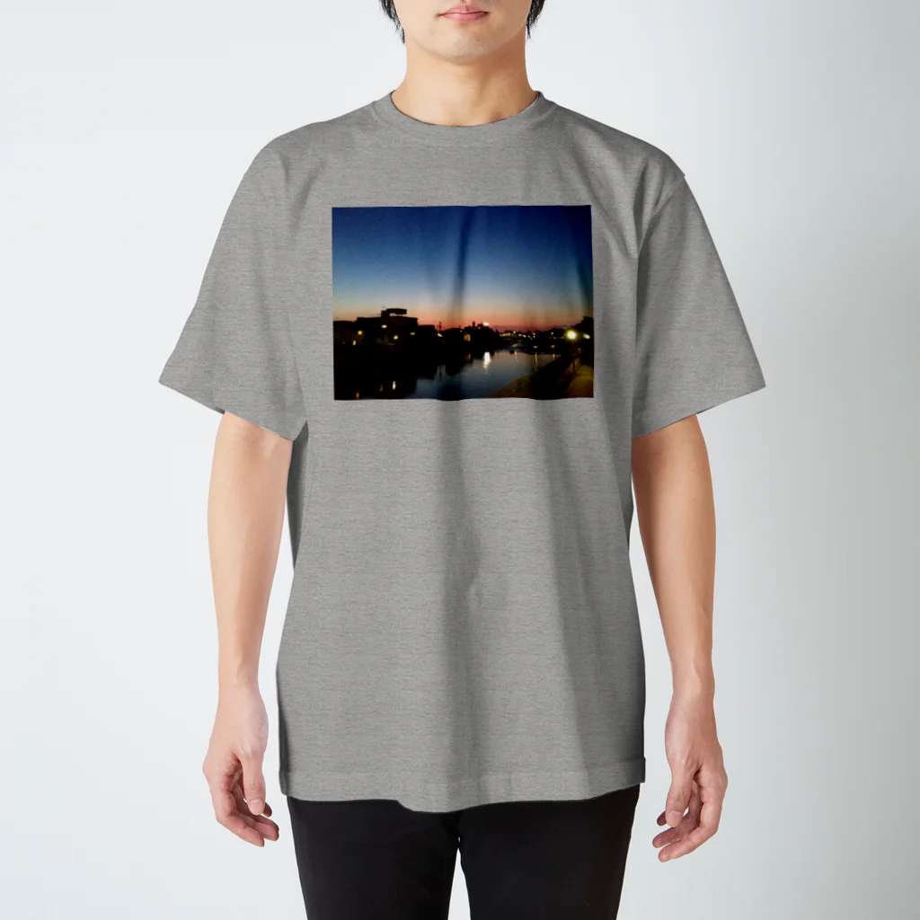 Tシャツ屋さんの夕焼け川 スタンダードTシャツ