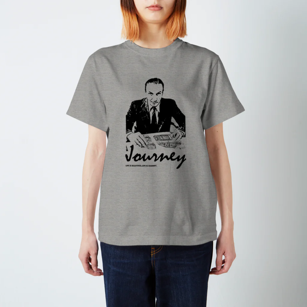  napdesign×Journeyの図面を眺めるおとこ スタンダードTシャツ
