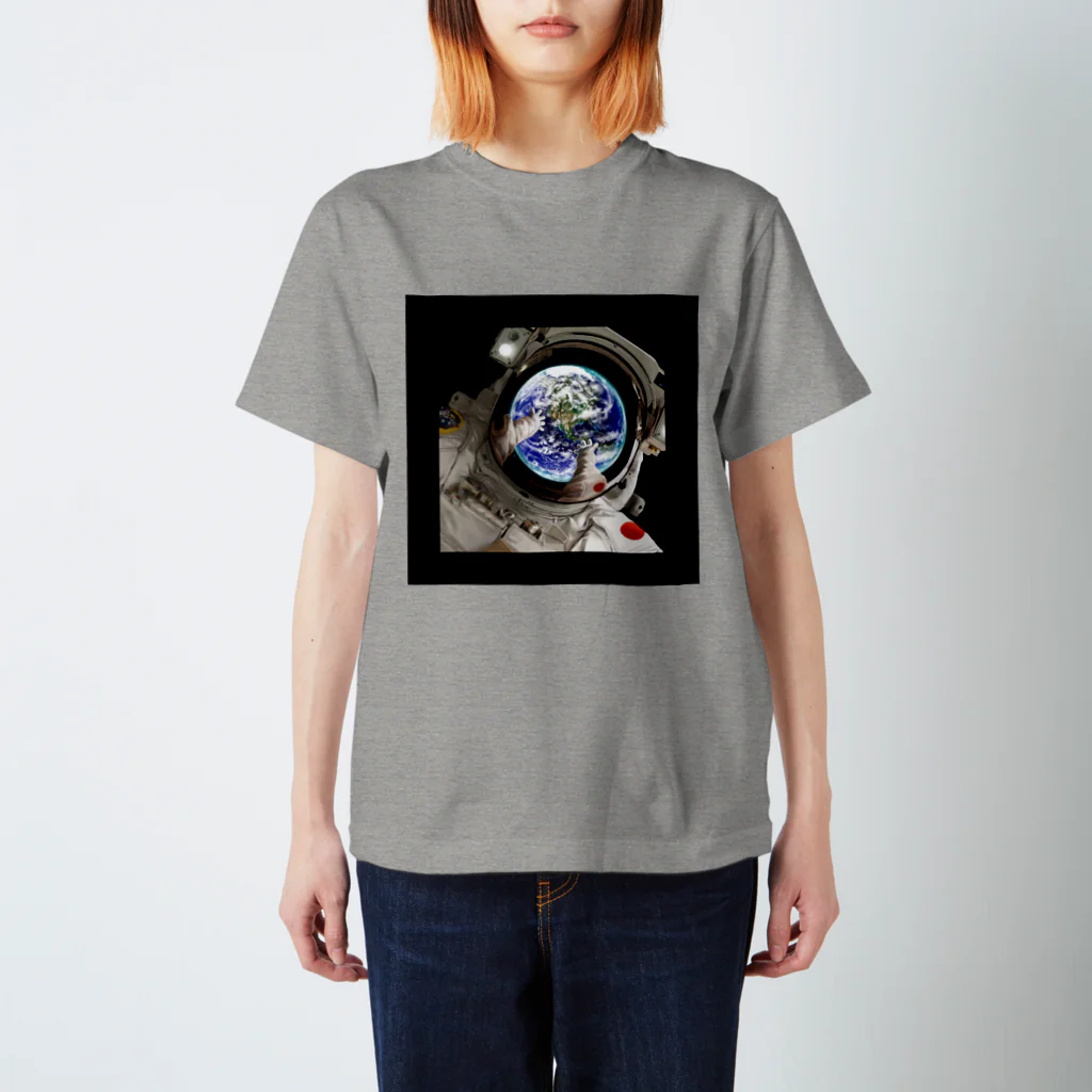 九重絵　SUZURI店の宇宙飛行士 Regular Fit T-Shirt