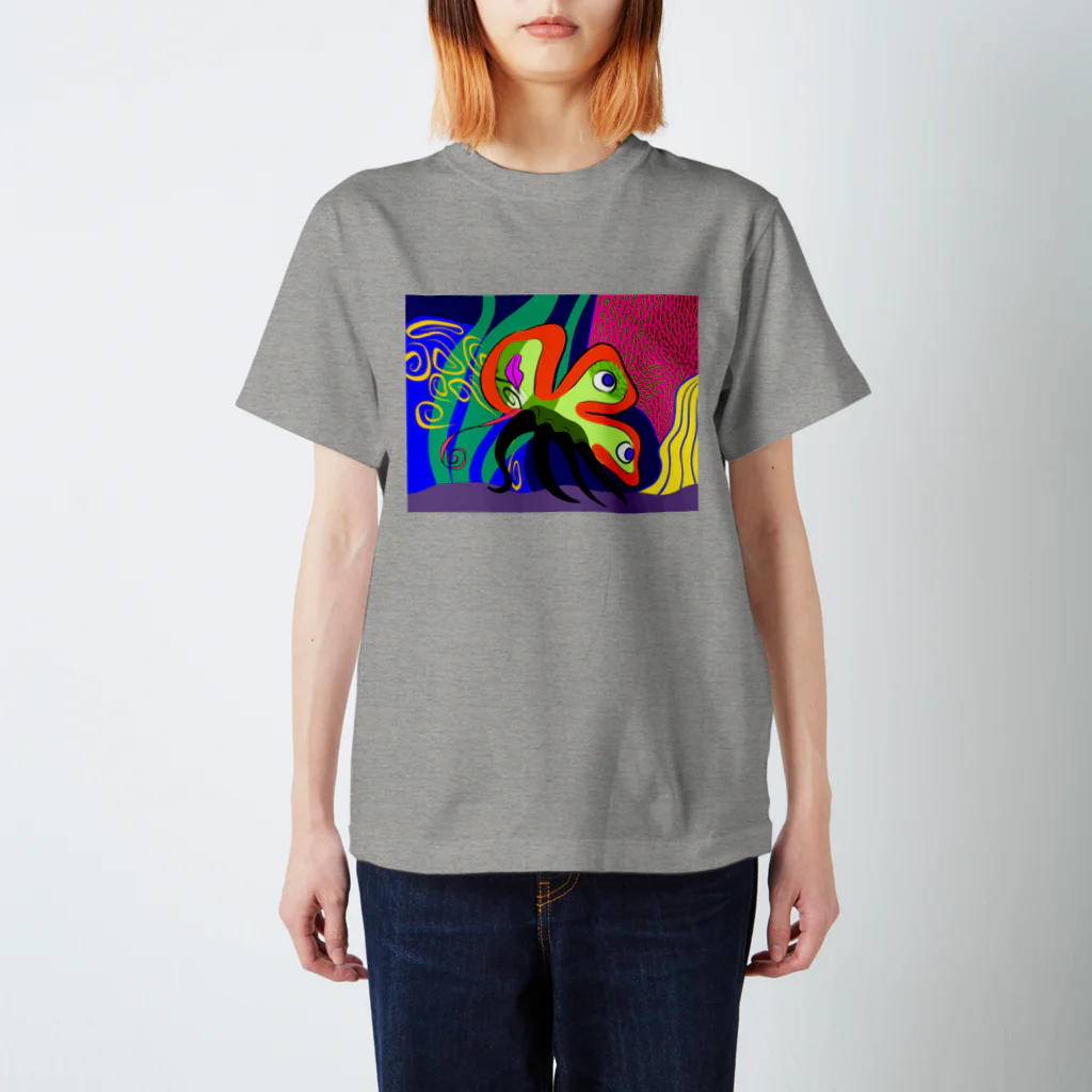 歌川夏子のbutterfly Regular Fit T-Shirt