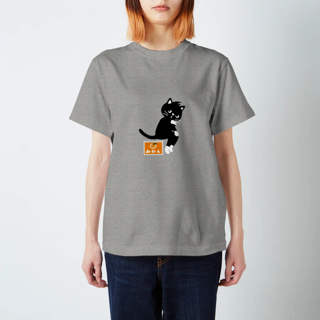 QROOVYの黒猫くん　考える猫 スタンダードTシャツ
