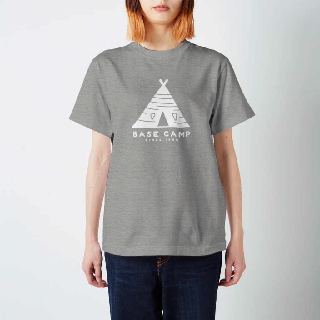 BASE-CAMPのBASE テント 01 WHITE スタンダードTシャツ