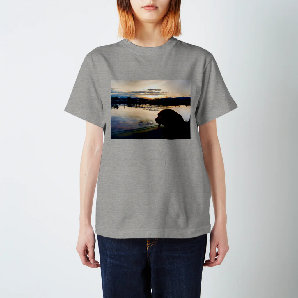 jiraiya1549の令和の夜明(ダックス) Regular Fit T-Shirt