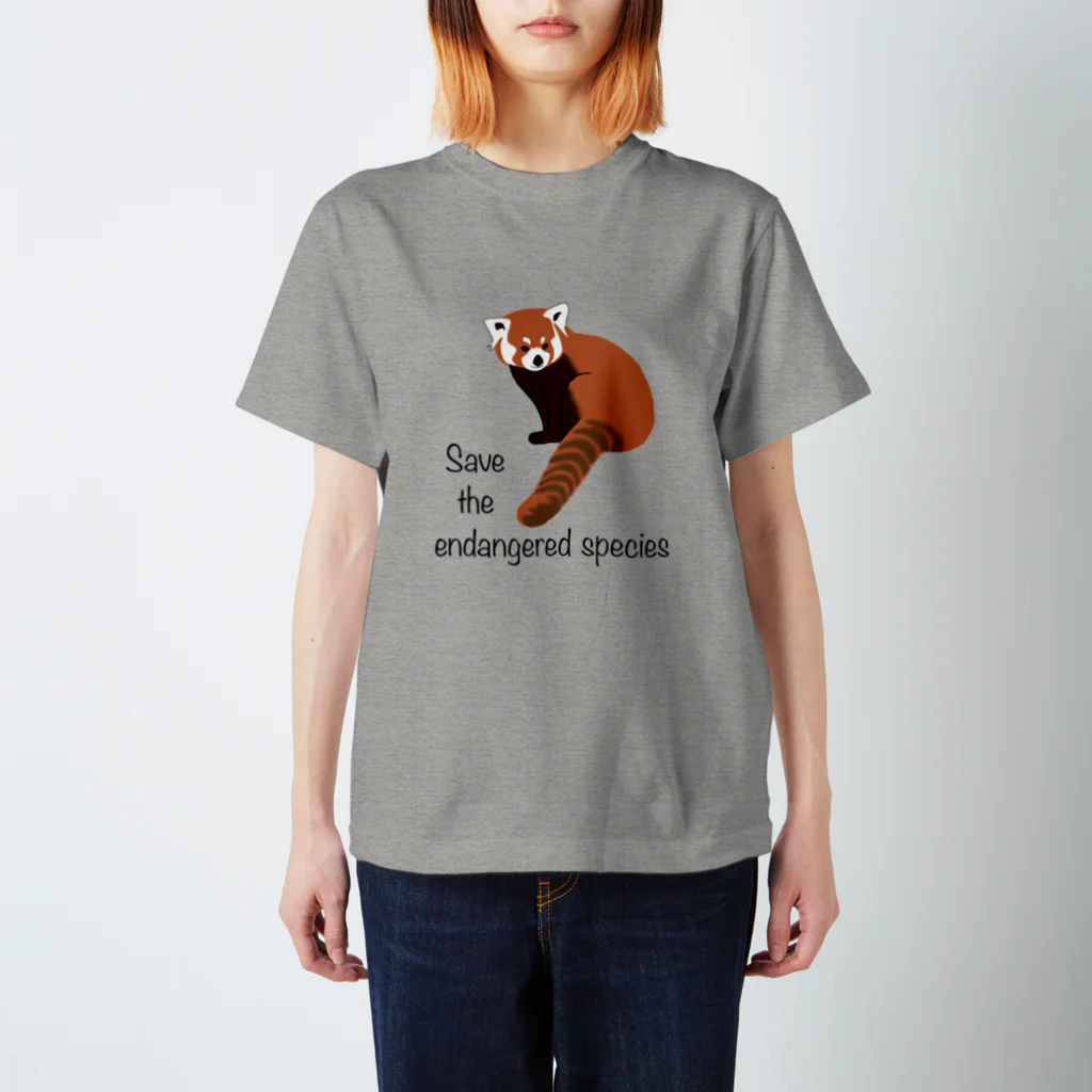 mayon's animal shopのレッサーパンダ 絶滅危惧種を守ろう スタンダードTシャツ