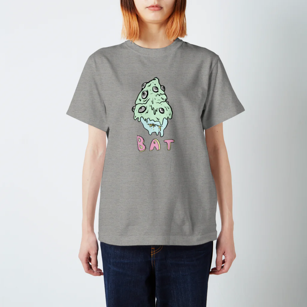 hiromashiiiのBAT  Regular Fit T-Shirt