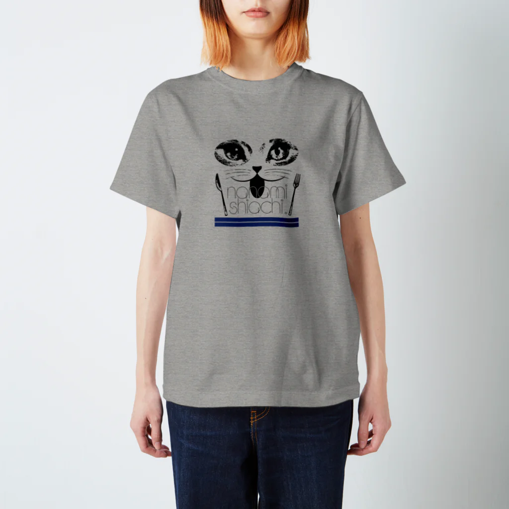 日本橋UPsの食いしん坊猫のロゴ Regular Fit T-Shirt