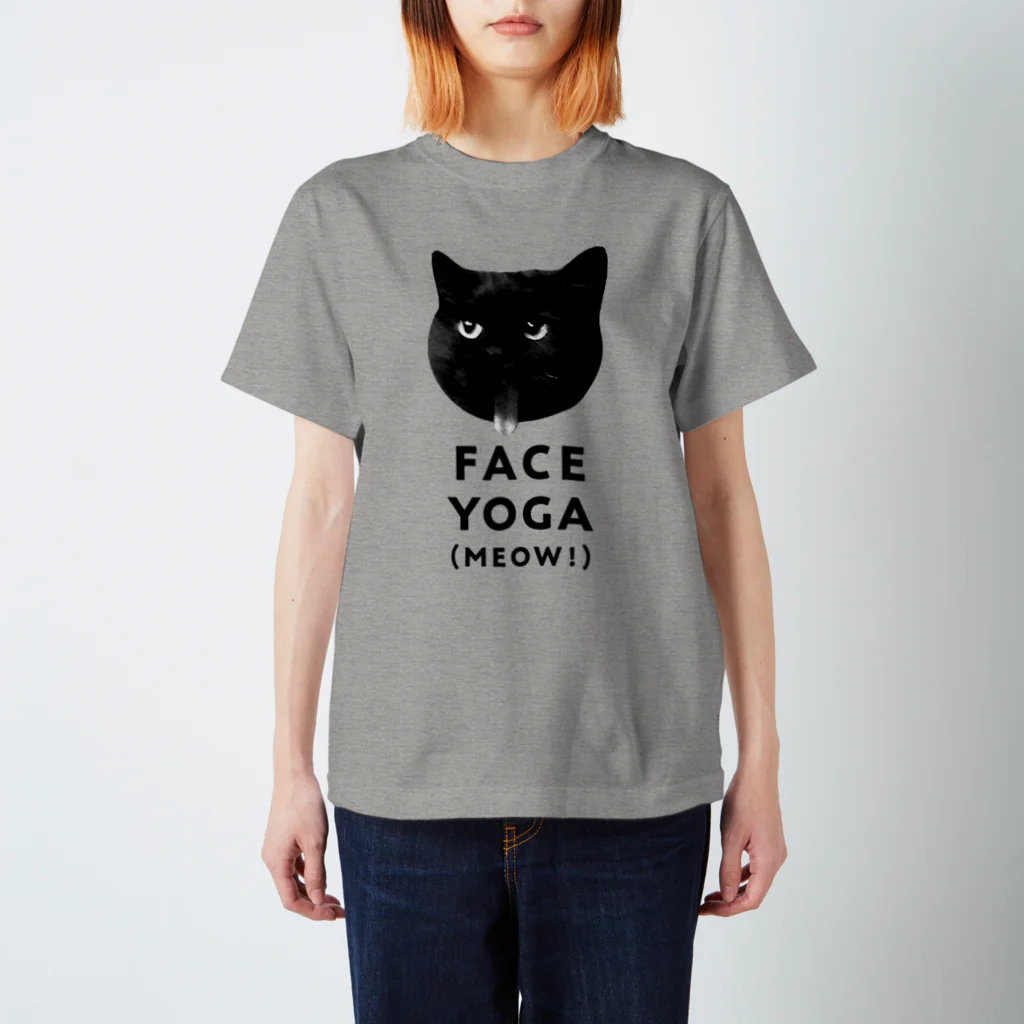 SAIWAI DESIGN STOREのFACE YOGA (MEOW!) スタンダードTシャツ