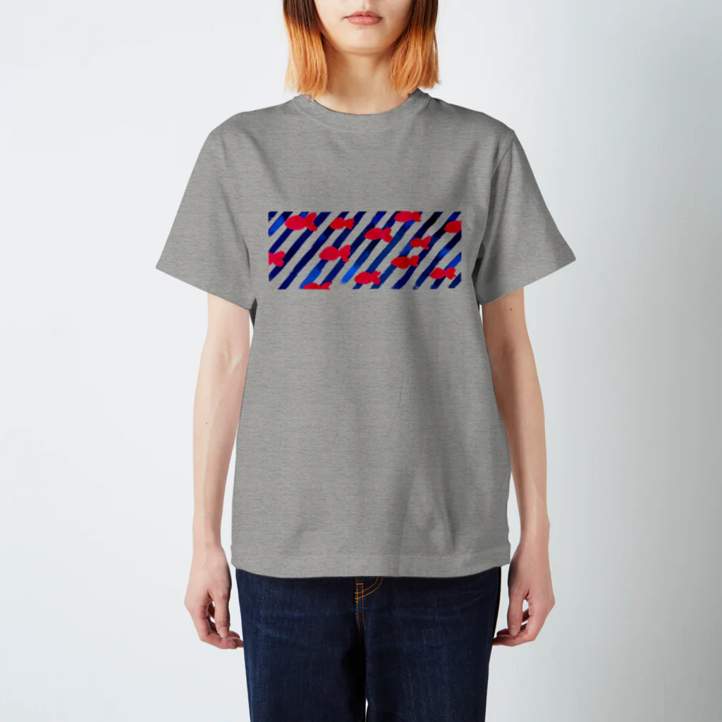 fullum-designのキンギョ Regular Fit T-Shirt