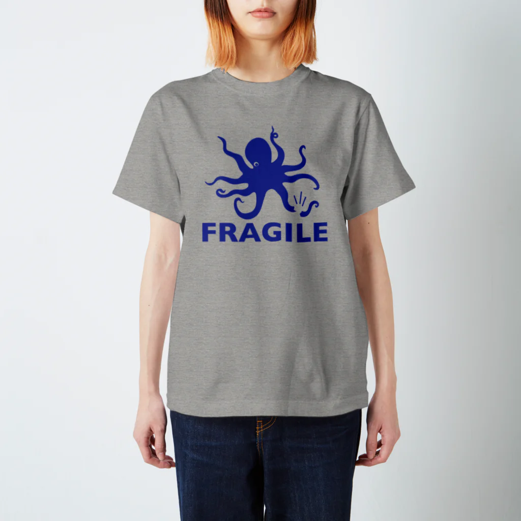 水島ひねのワレモノ注意（青） Regular Fit T-Shirt