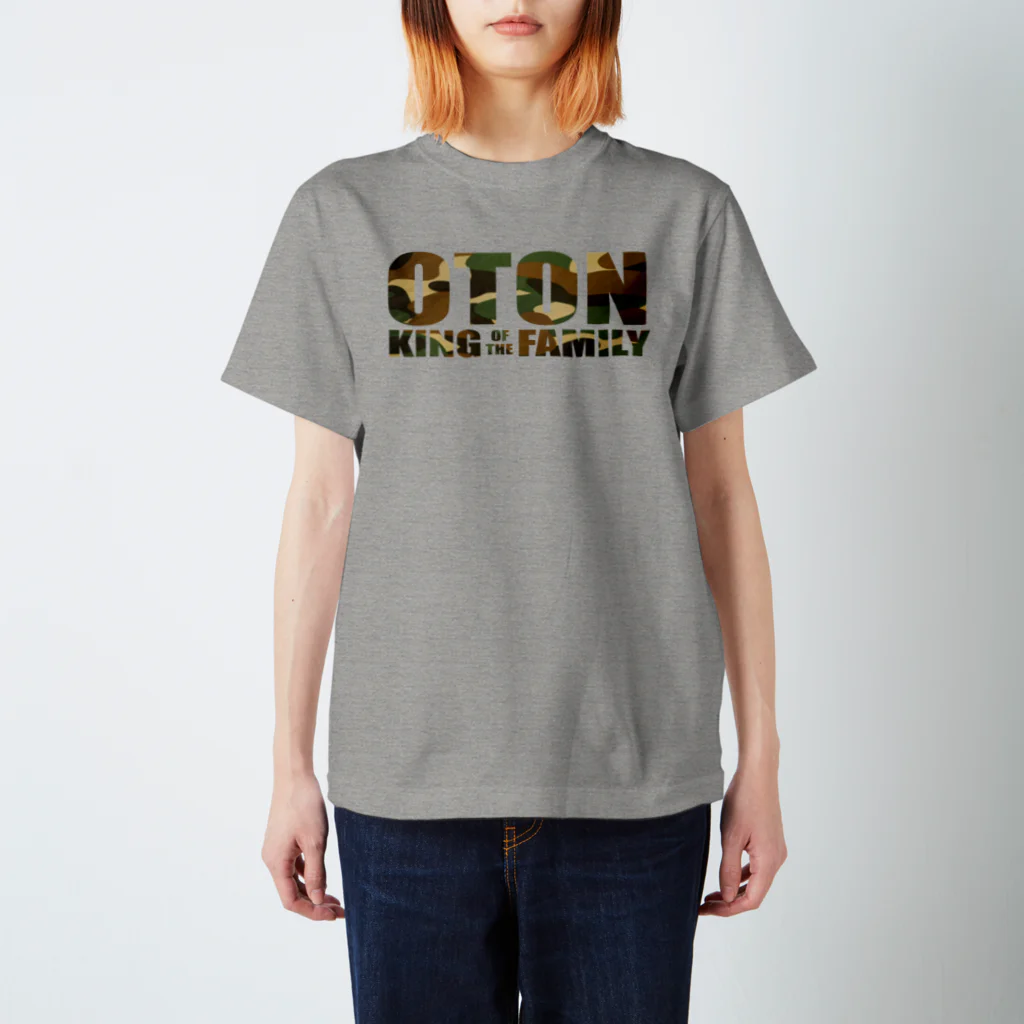 キッズモード某の 家族王　おとん Regular Fit T-Shirt