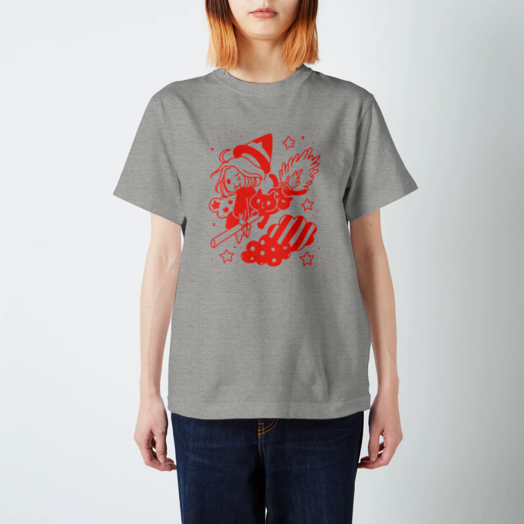 北山ハロウィンの3魔女次女とリリカム Regular Fit T-Shirt