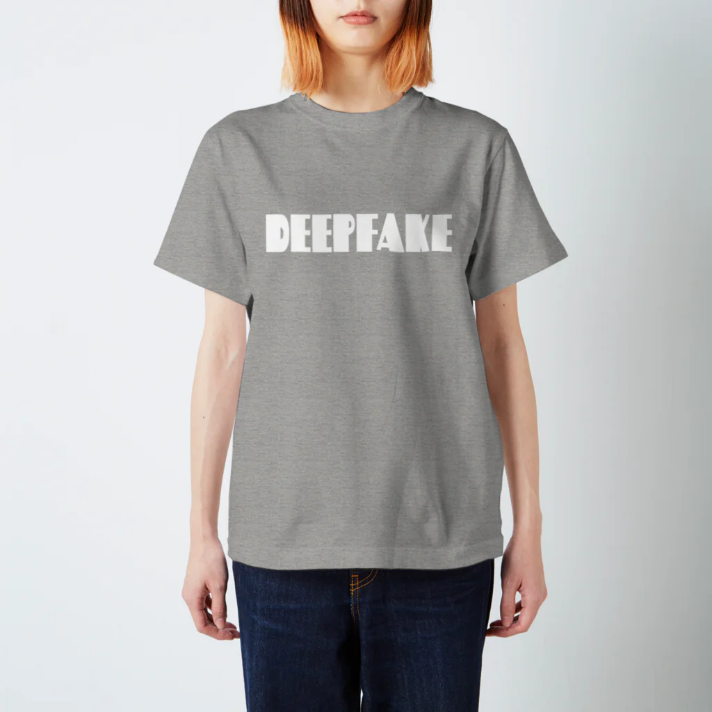 STEP_STOREのDEEPFAKE Regular Fit T-Shirt