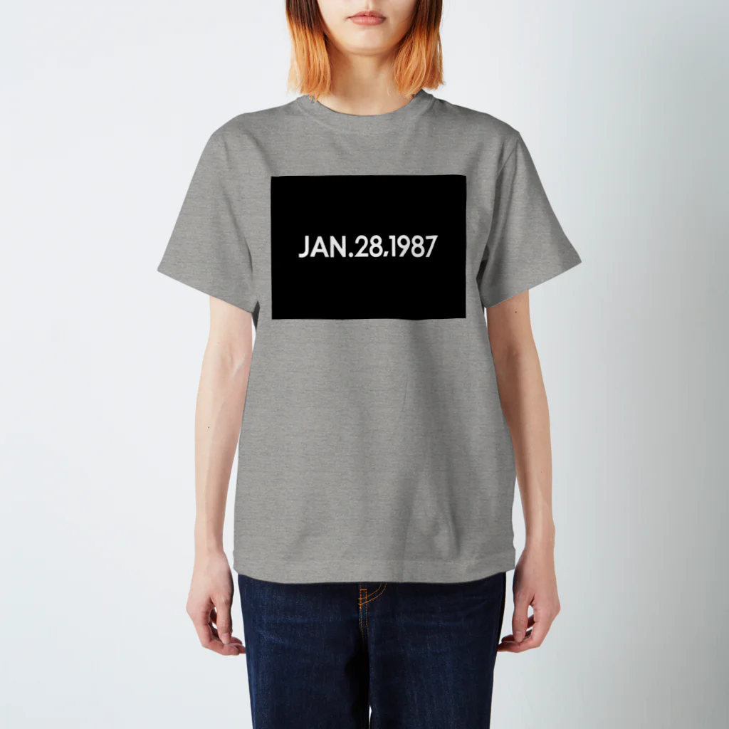 YUMI ADACHI CONTEMPORARYのJAN.28,1987 スタンダードTシャツ