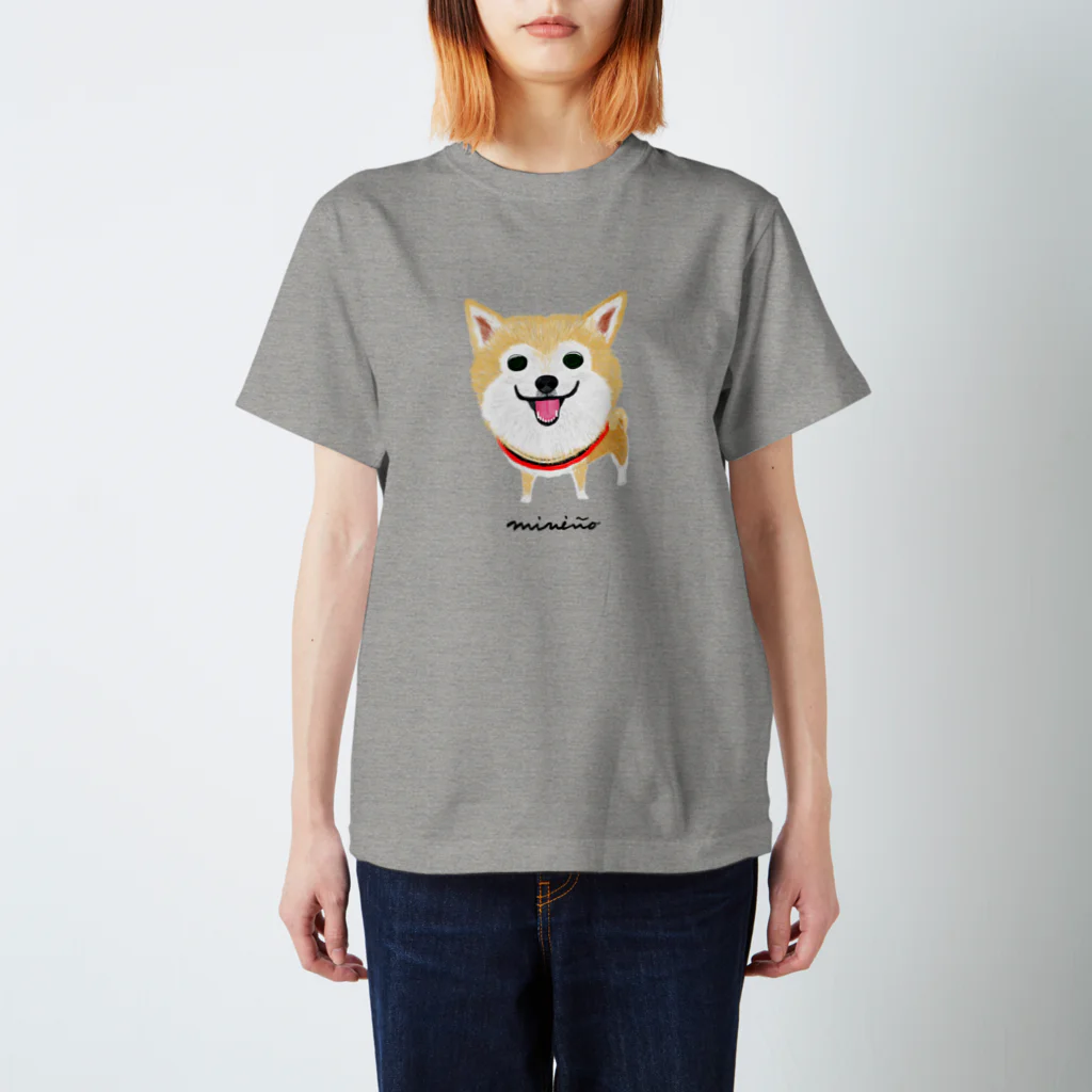 miniño（ミニーニョ）の柴犬 Regular Fit T-Shirt