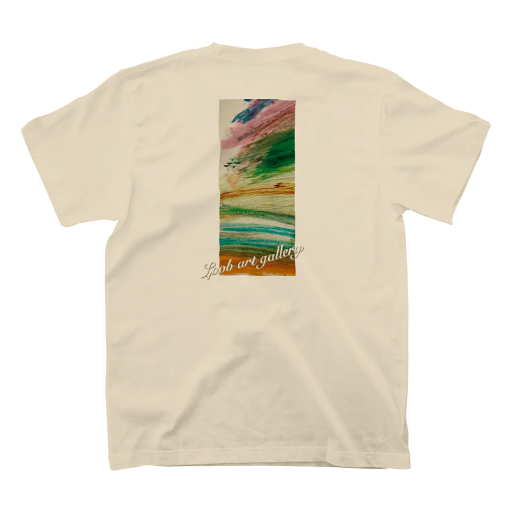 Loob Art Galleryの胸がトックントックン Regular Fit T-Shirtの裏面