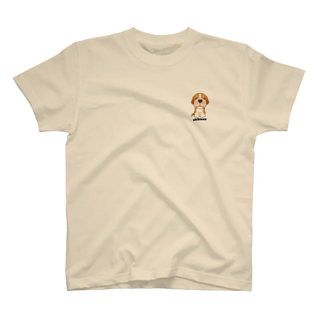 KAORIN’s TV 【ちびっこ】のはにかみビーグル chibicco (黒文字) スタンダードTシャツ